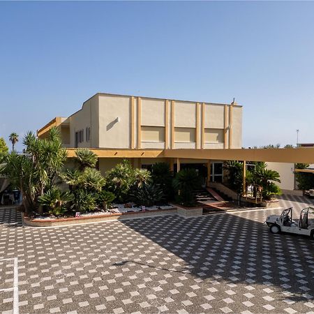 Hotel Villa Bisceglie Exterior foto
